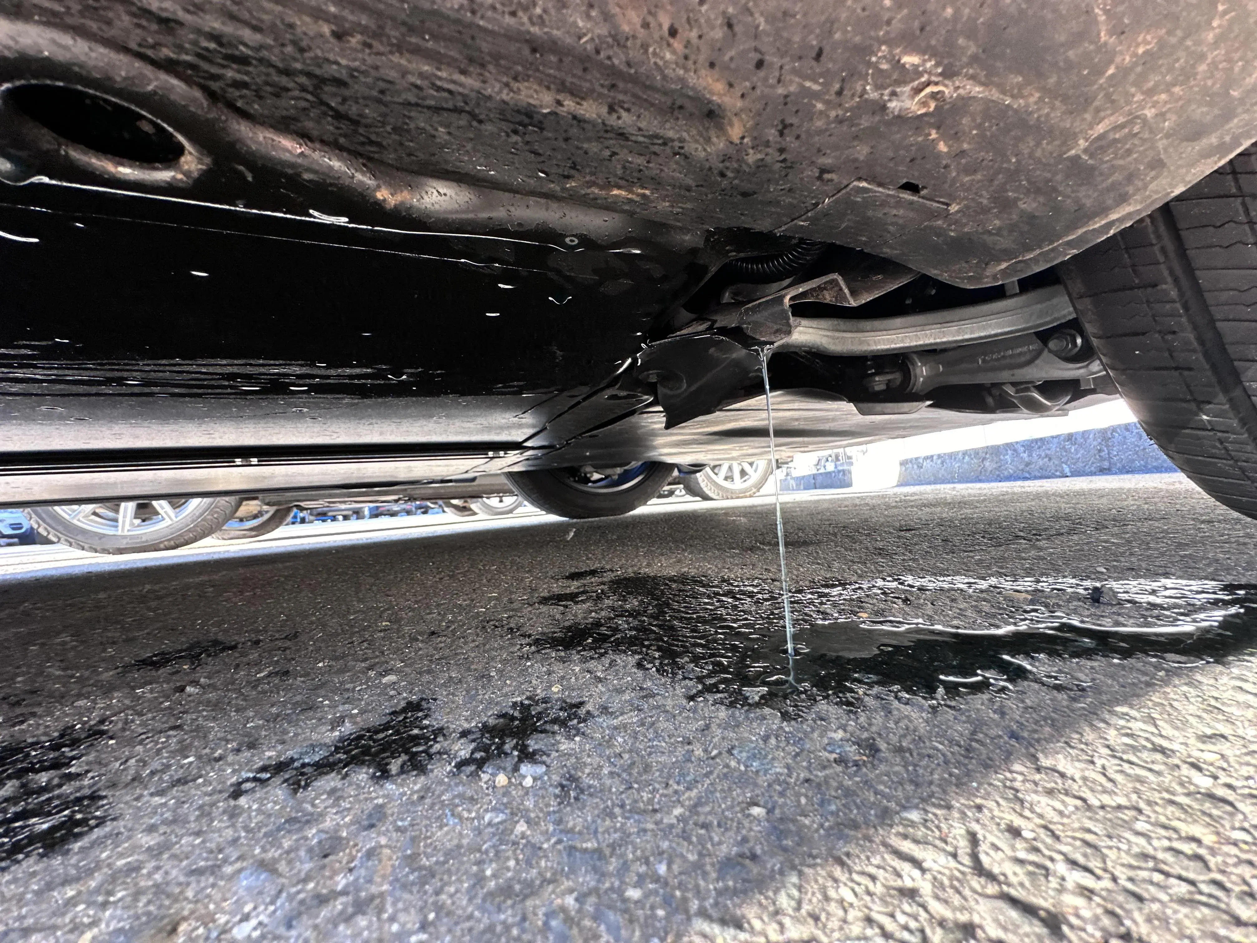 Exemple de liquide toxique de voiture épave